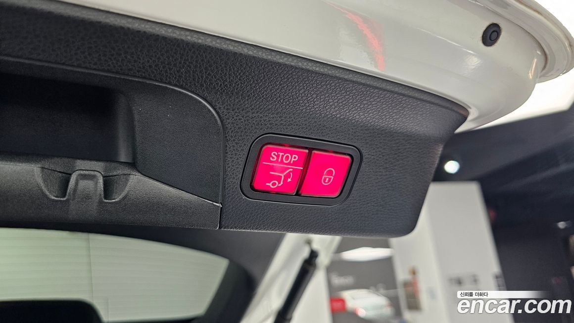 Mercedes-Benz GLC-Class 2021