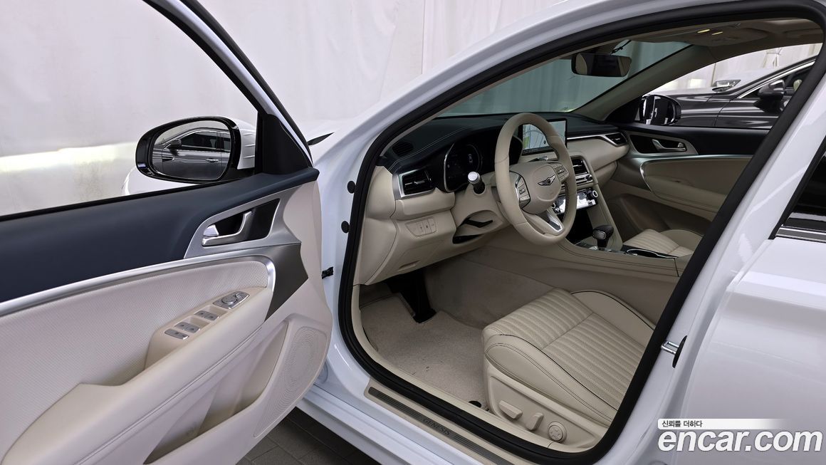 Genesis G70 2025