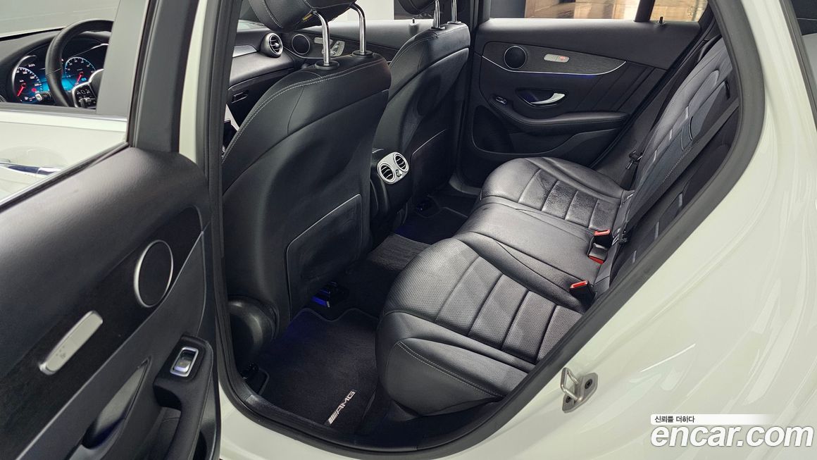 Mercedes-Benz GLC-Class 2021