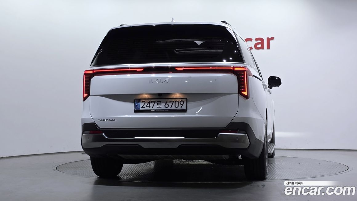 Kia Canival 2025