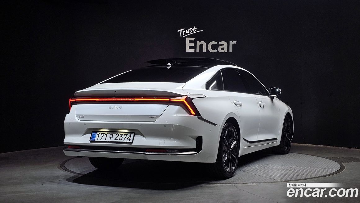 Kia K8 2025