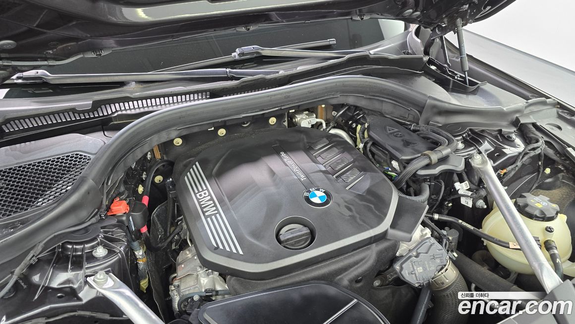 BMW Gran Turismo 2023