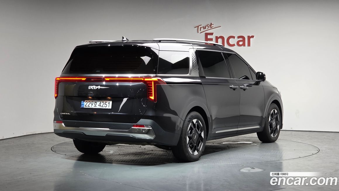 Kia Canival 2025