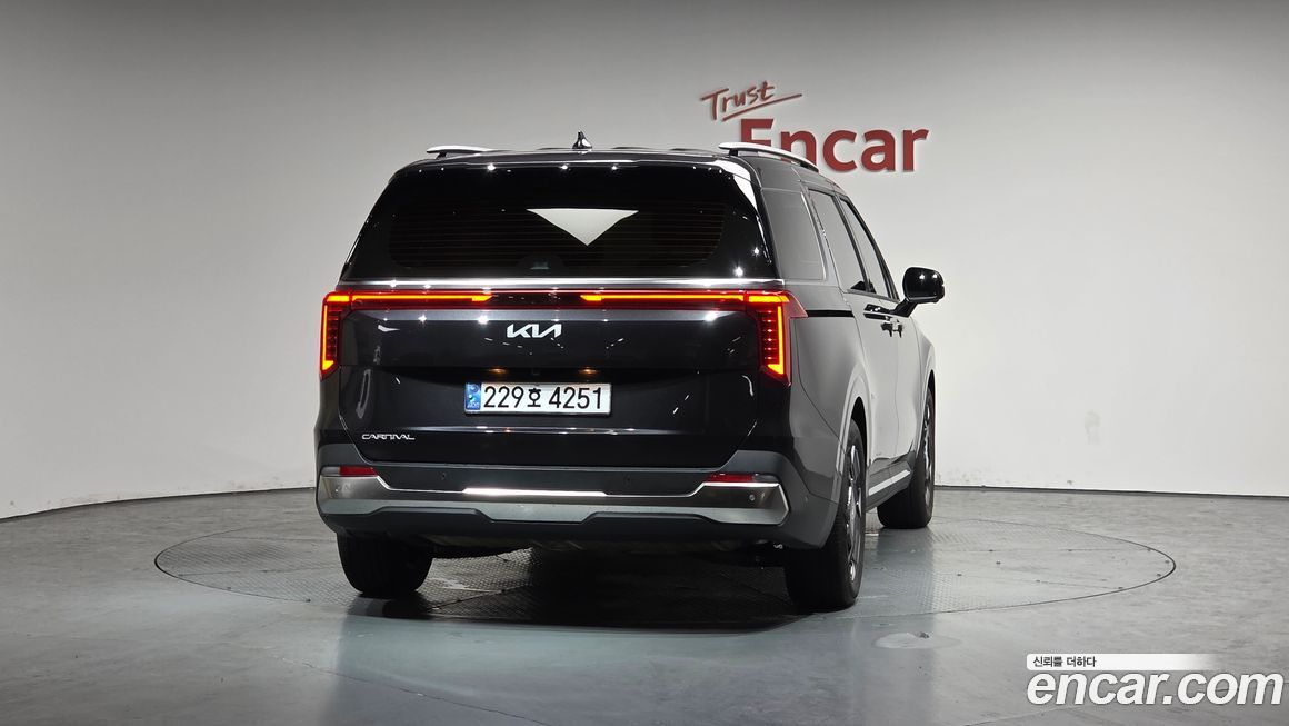 Kia Canival 2025