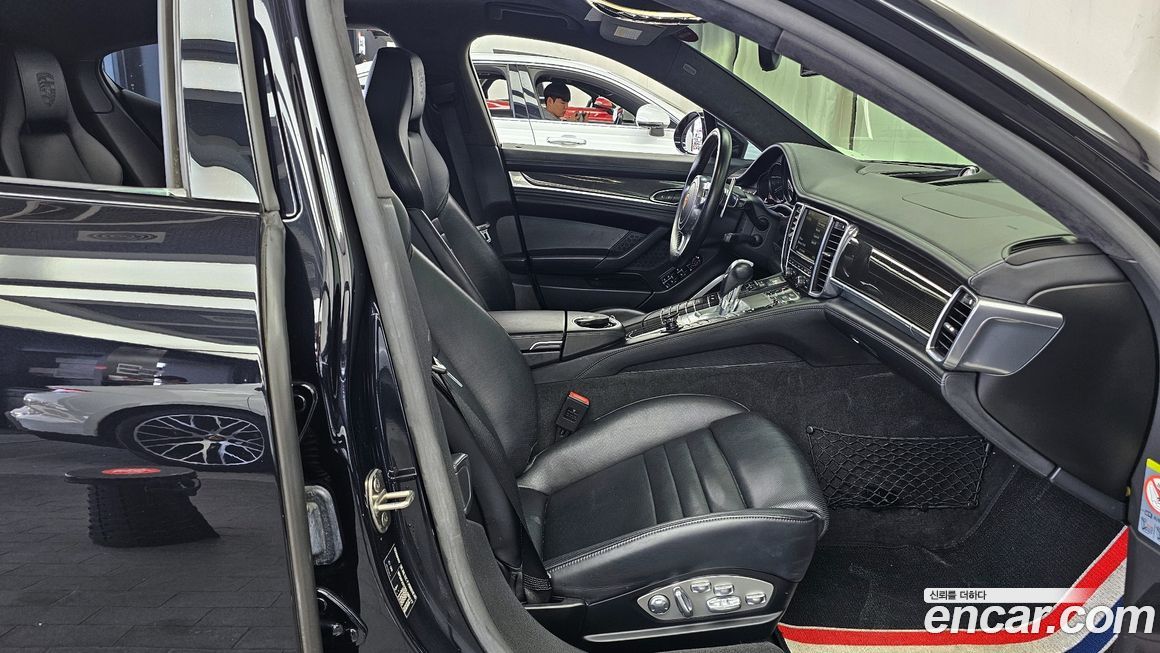 Porsche Panamera 2016
