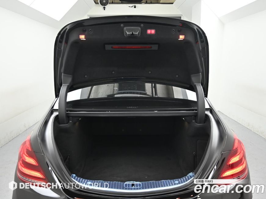 Mercedes-Benz S-Class 2019