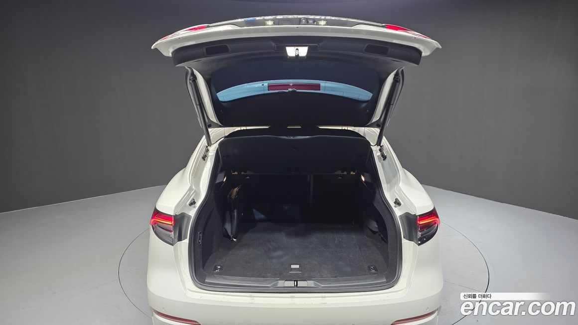 Maserati Levante 2022