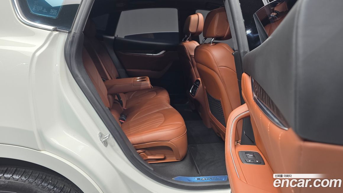 Maserati Levante 2022