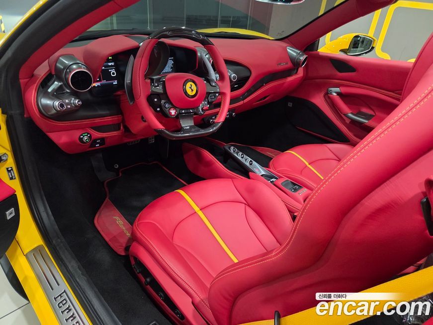 Ferrari F8 2022