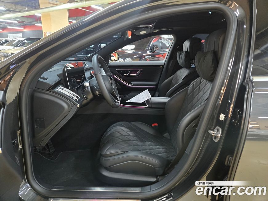 Mercedes-Benz S-Class 2025