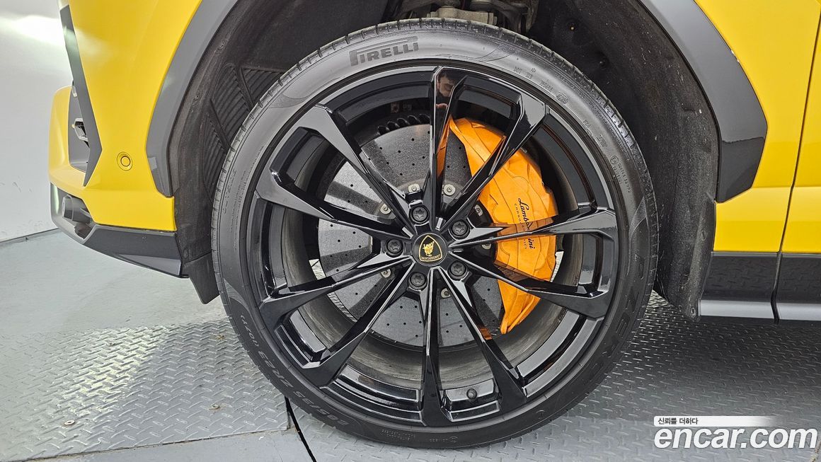 Lamborghini Urus 2022