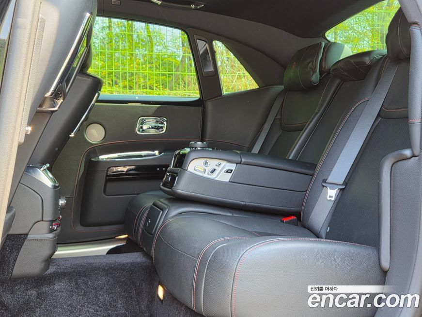 Rolls-Royce Ghost 2016