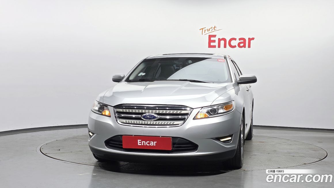 Ford Taurus 2011