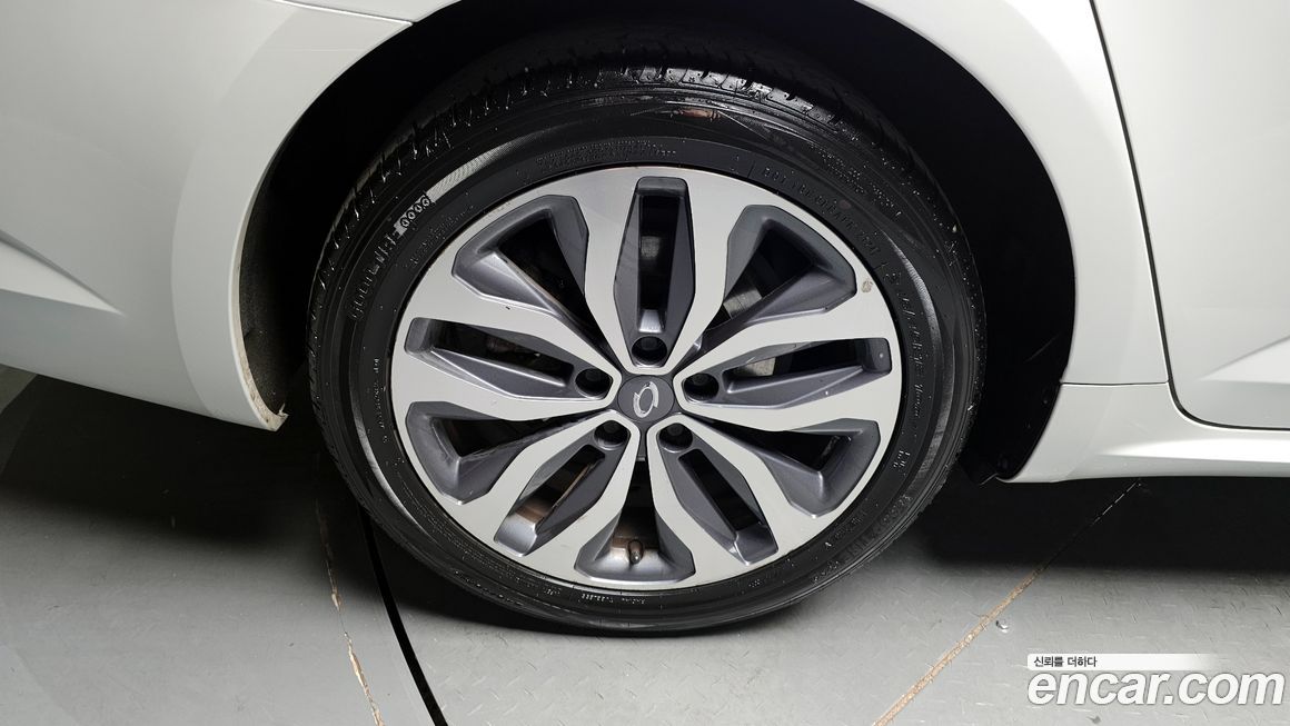 Renault-KoreaSamsung SM6 2016