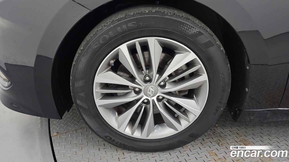 Hyundai Grandeur 2015