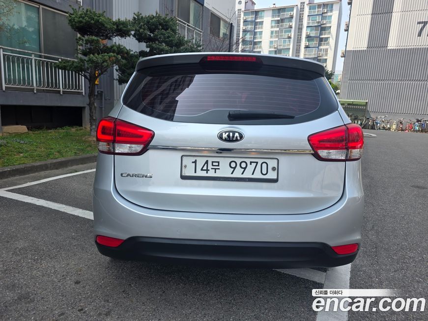 Kia Carens 2016