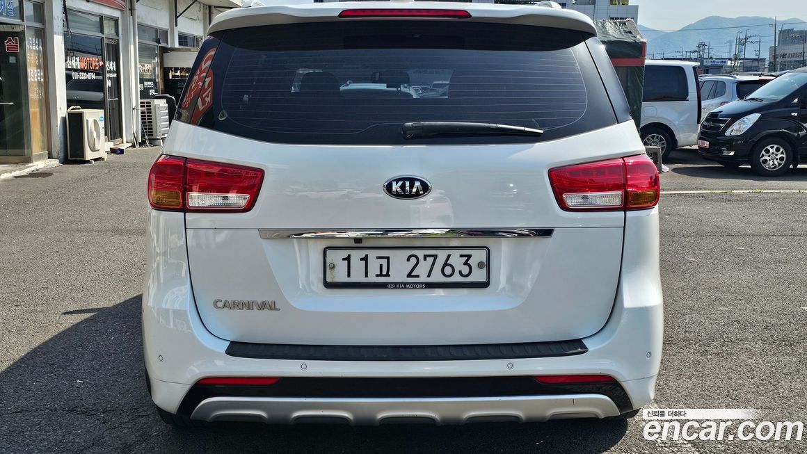 Kia Canival 2016