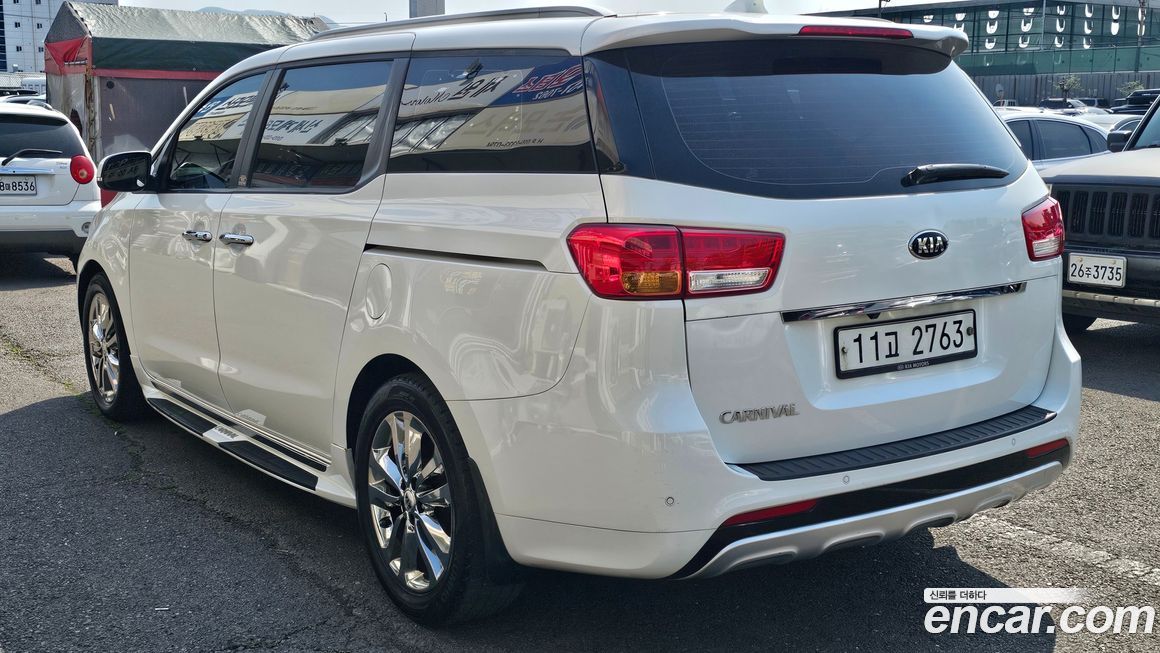 Kia Canival 2016