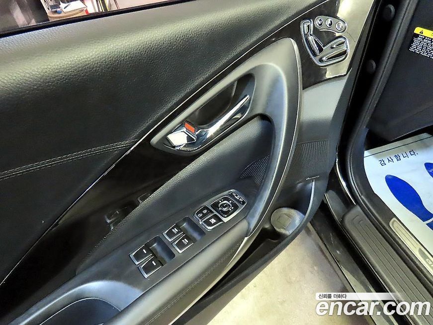 Hyundai Grandeur 2016