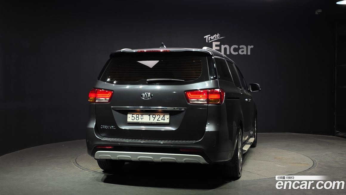 Kia Canival 2016