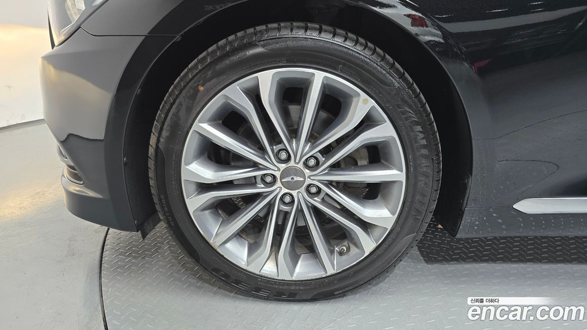 Hyundai Genesis 2016