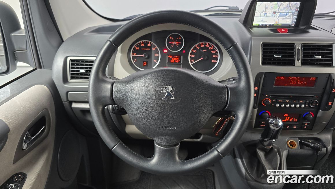 Peugeot Expert 2013