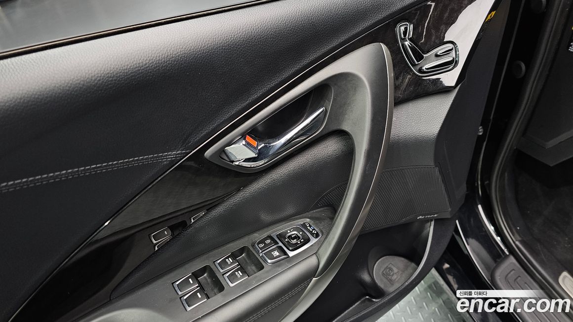 Hyundai Grandeur 2016