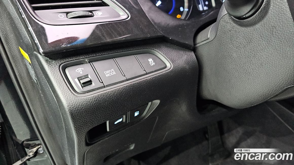 Hyundai Grandeur 2016