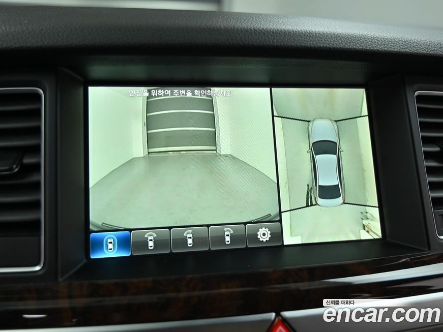 Hyundai Genesis 2016