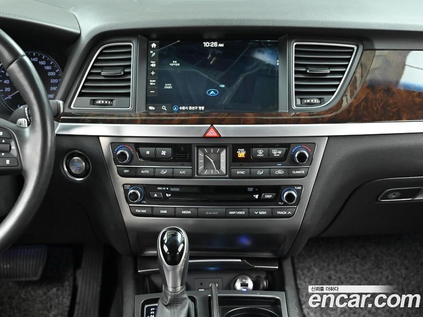 Hyundai Genesis 2016