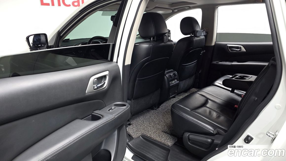 Nissan Pathfinder 2017