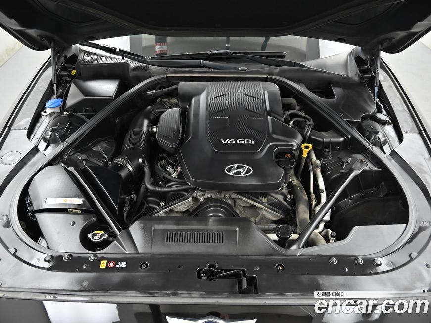 Hyundai Genesis 2016