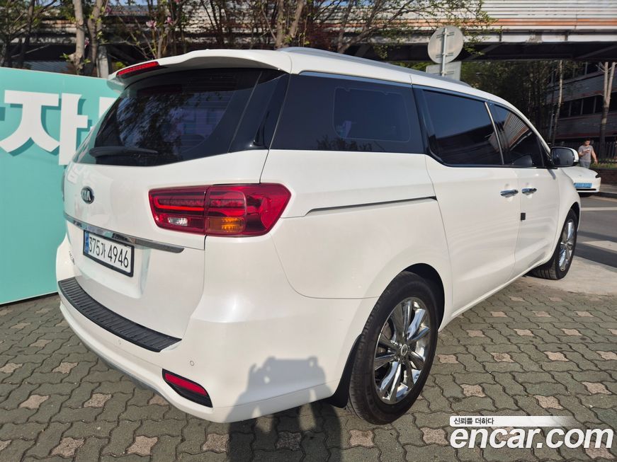 Kia Canival 2019