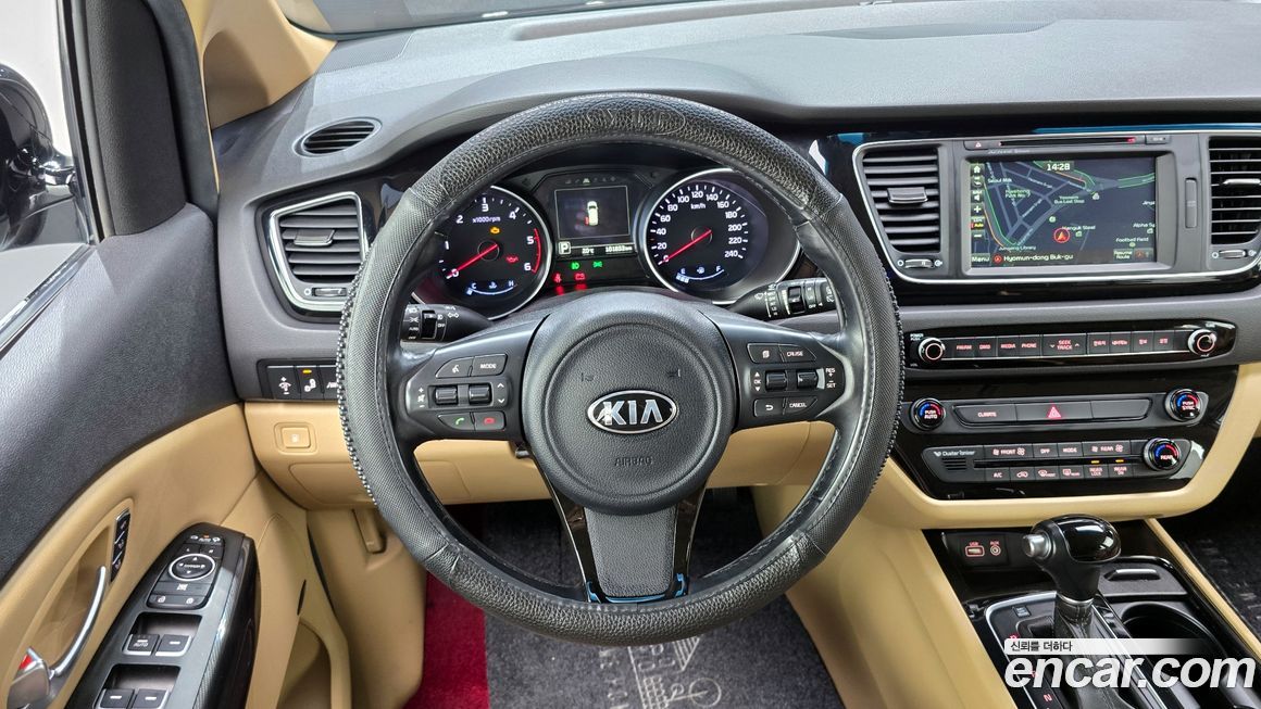 Kia Canival 2015