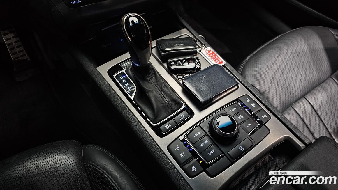 Hyundai Genesis 2014