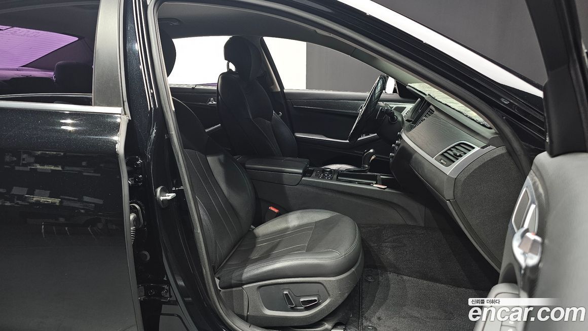 Hyundai Genesis 2014