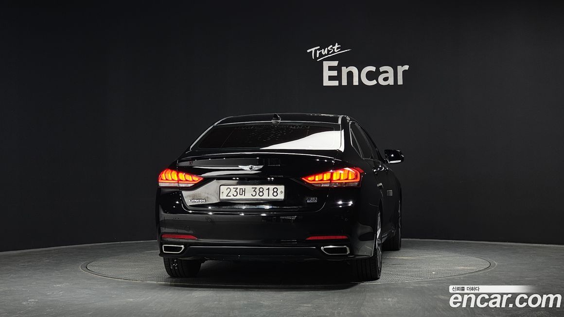 Hyundai Genesis 2014