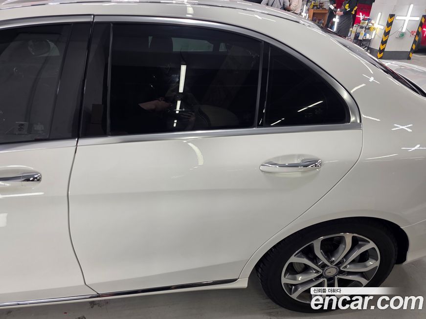 Mercedes-Benz C-Class 2016