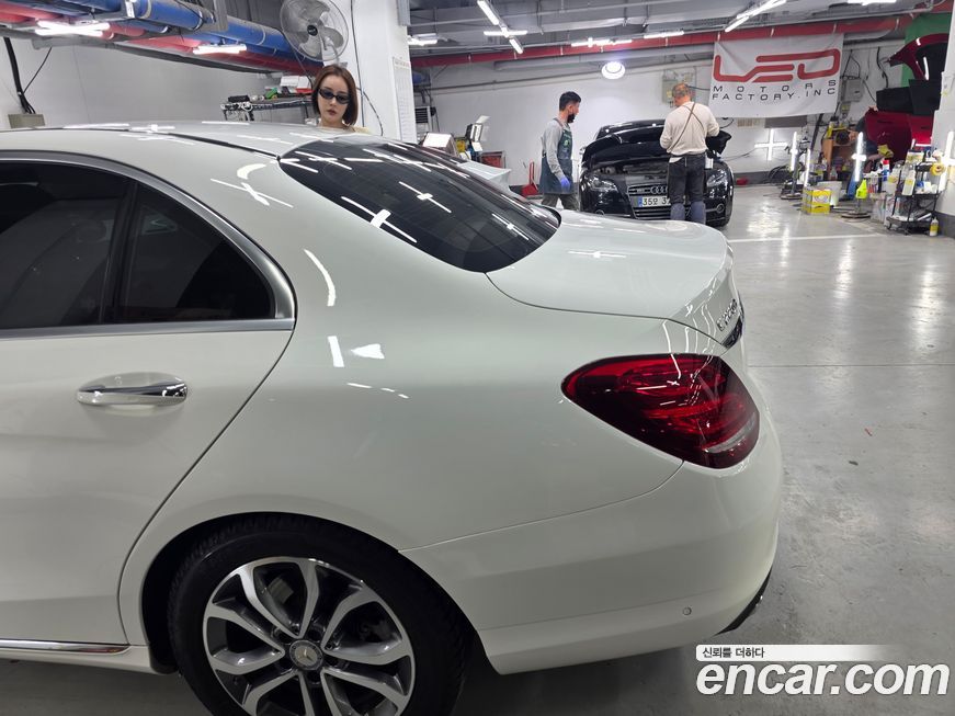 Mercedes-Benz C-Class 2016