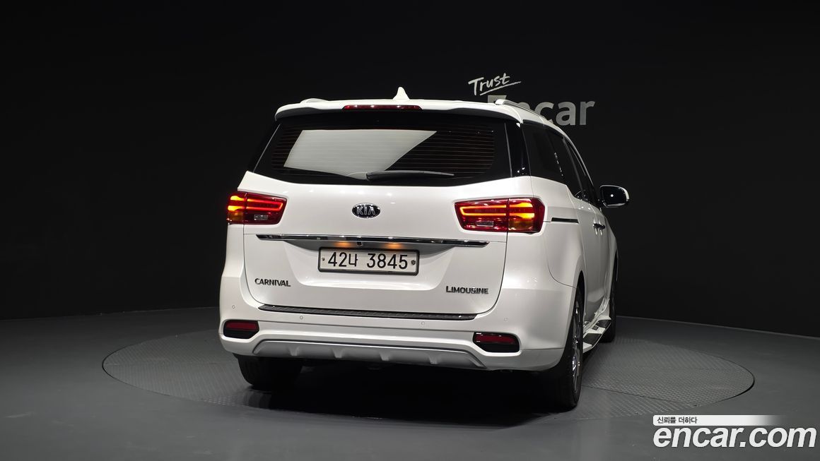 Kia Canival 2019