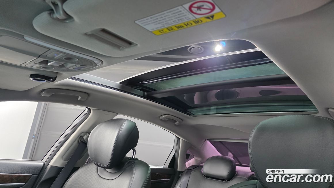 Hyundai Genesis 2016