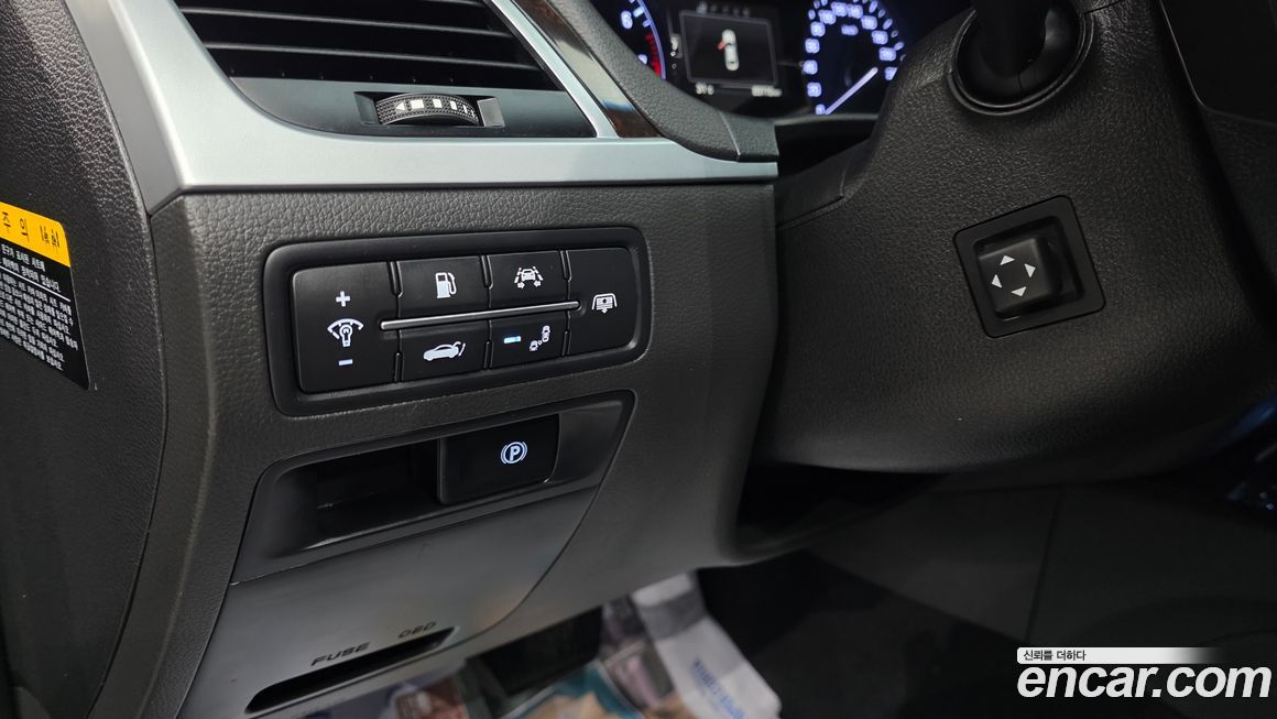 Hyundai Genesis 2016