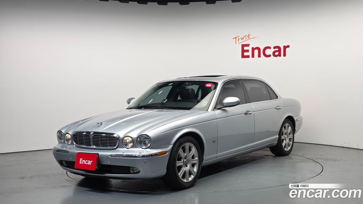 Jaguar XJ-8 2006