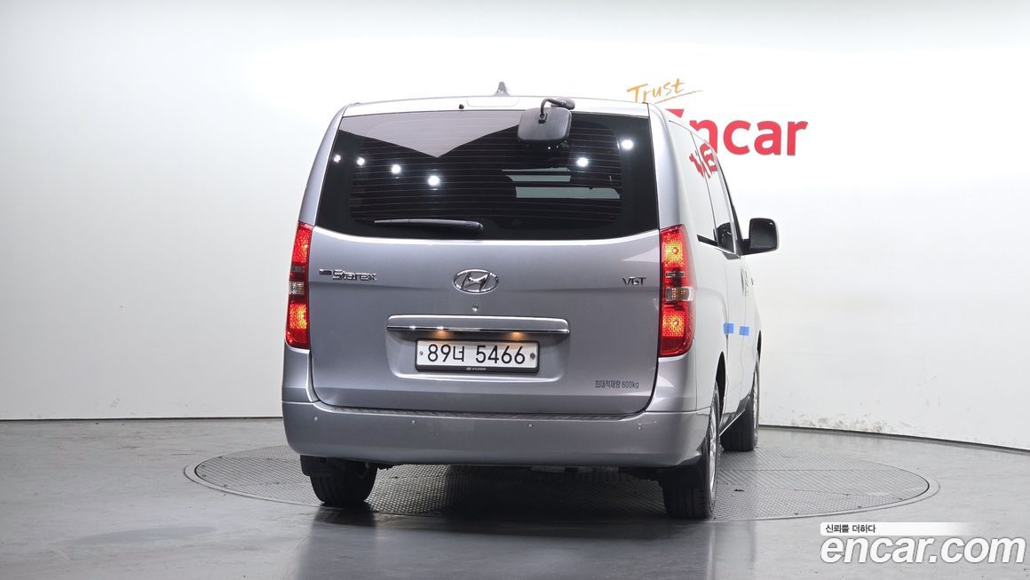 Hyundai Starex 2020