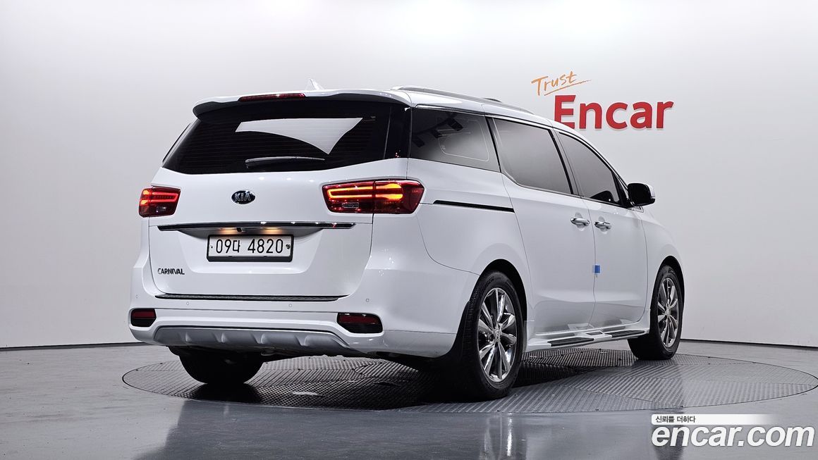 Kia Canival 2019
