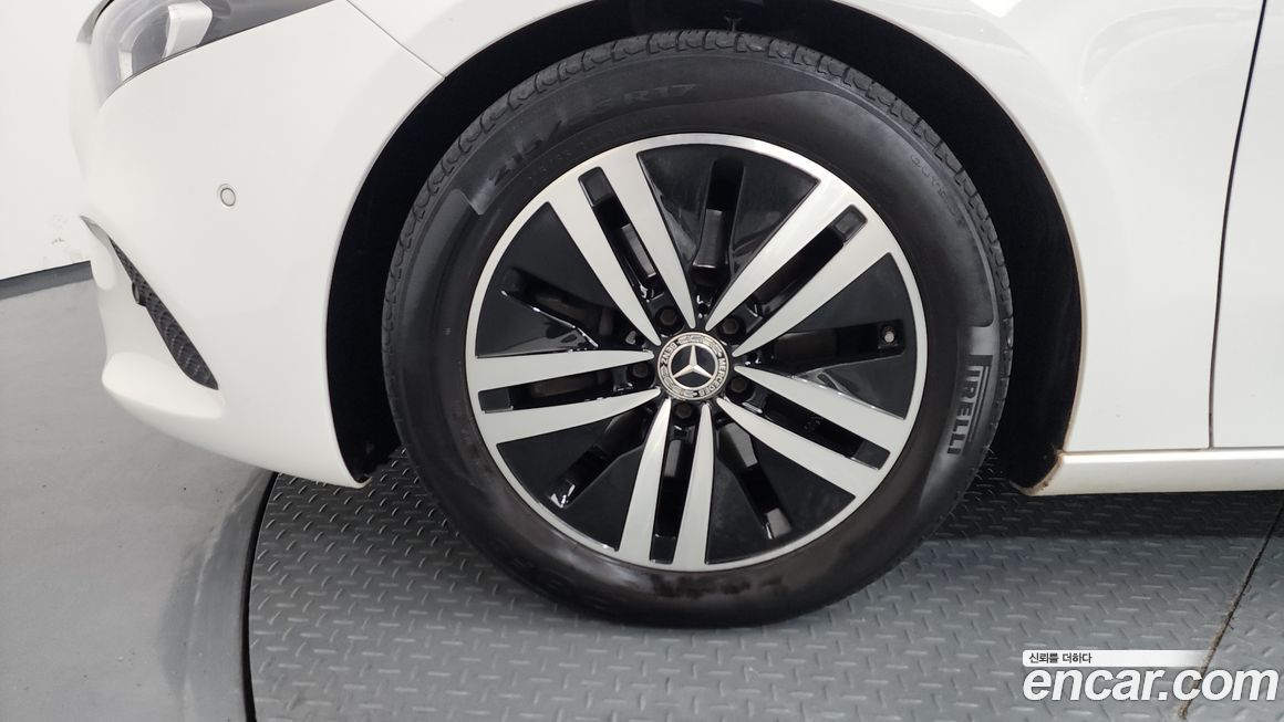 Mercedes-Benz A-Class 2021