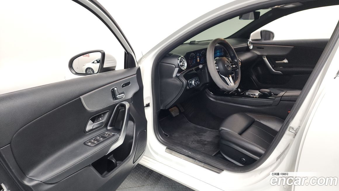 Mercedes-Benz A-Class 2021