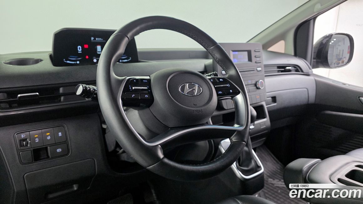 Hyundai Staria 2022