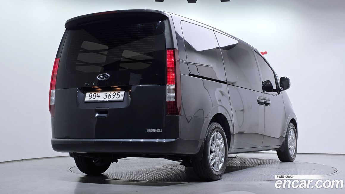 Hyundai Staria 2022