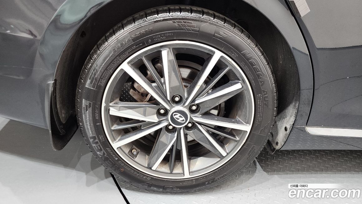 Hyundai Grandeur 2020